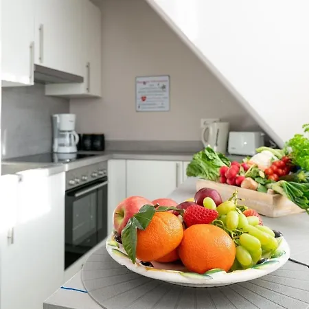 Haus-gotland-og-wohnung-16 Apartman *